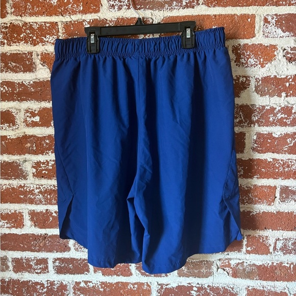 Nike Dri-Fit blue athletic shorts, with drawstring waist and pockets - Picture 8 of 8